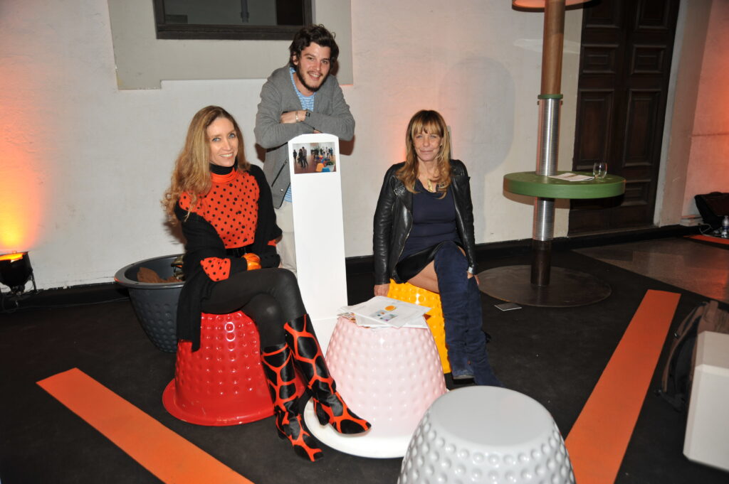 Laura Morino Teso e Rossella Gilli con....