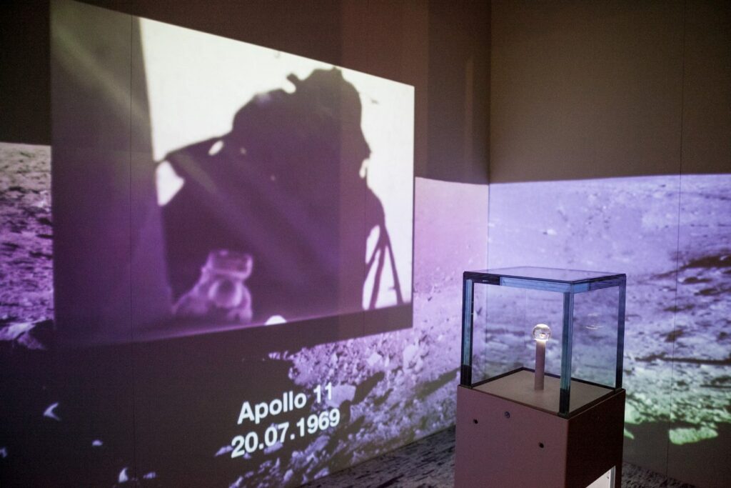 Unico frammento di roccia lunare presente in Italia