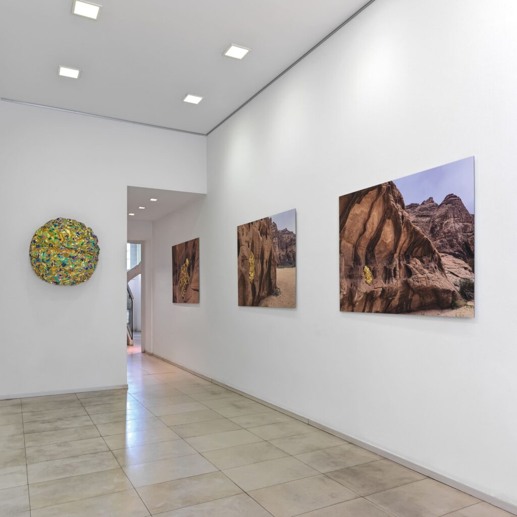 Installation view Entropia Cosmica. Tiziana Lorenzelli, a cura di Vera Canevazzi e Margherita Strada, foto Matteo Piazza.