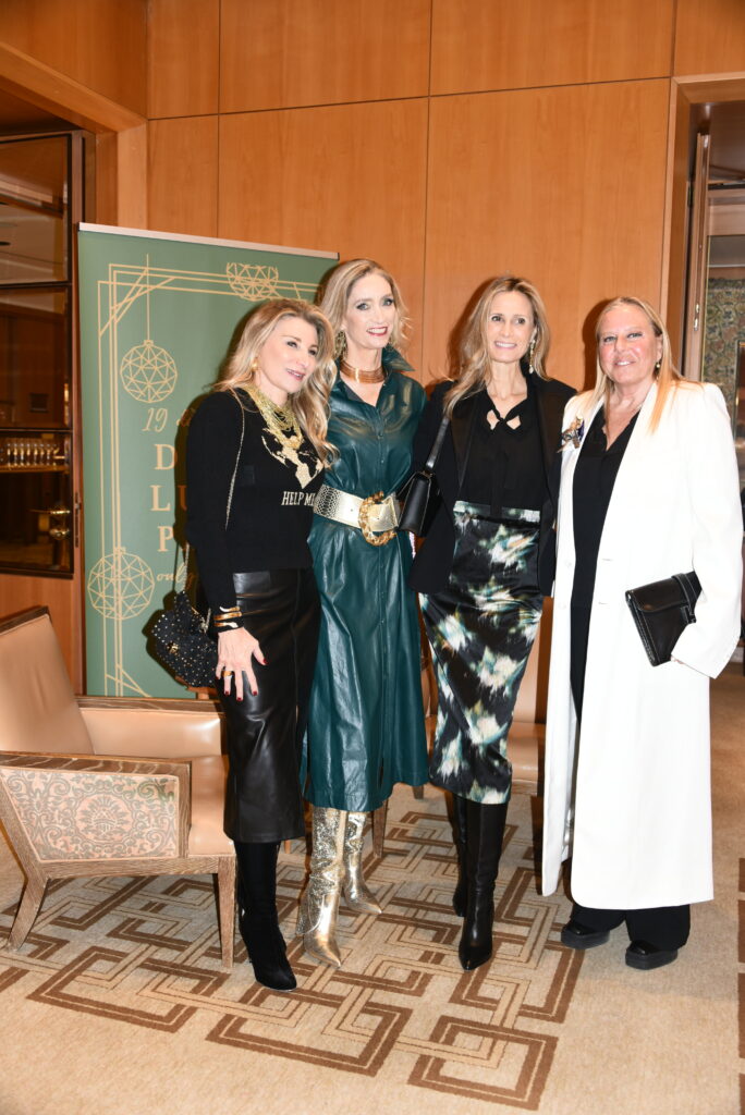 xx, Laura Morino, Clara Catelli e Tiziana Lorenzelli