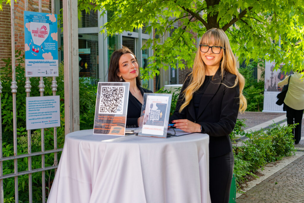 Marica e Azzurra - Hostess