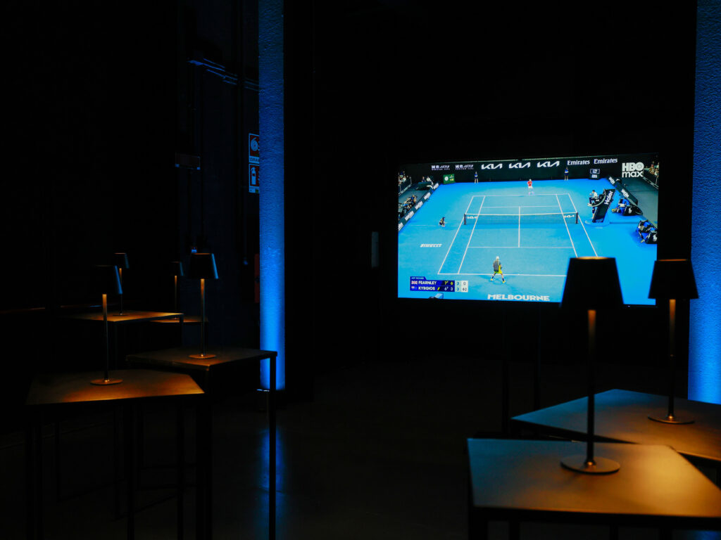 Hbo Max Italia racconta il tennis con un campo al rovescio