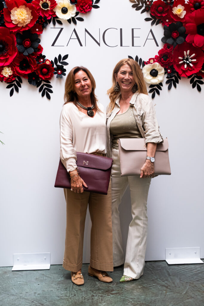 Monica Grande, Vera Castagna